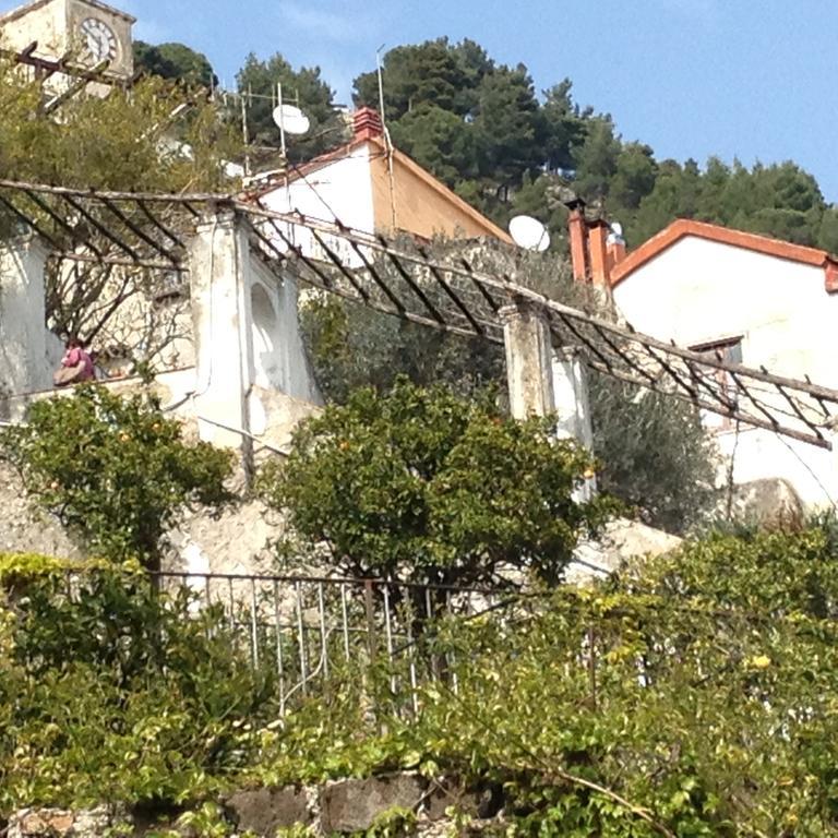 Apartament Fronte Al Porto Salerno Zewnętrze zdjęcie