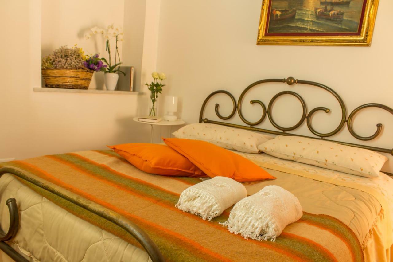 Apartament Fronte Al Porto Salerno Zewnętrze zdjęcie