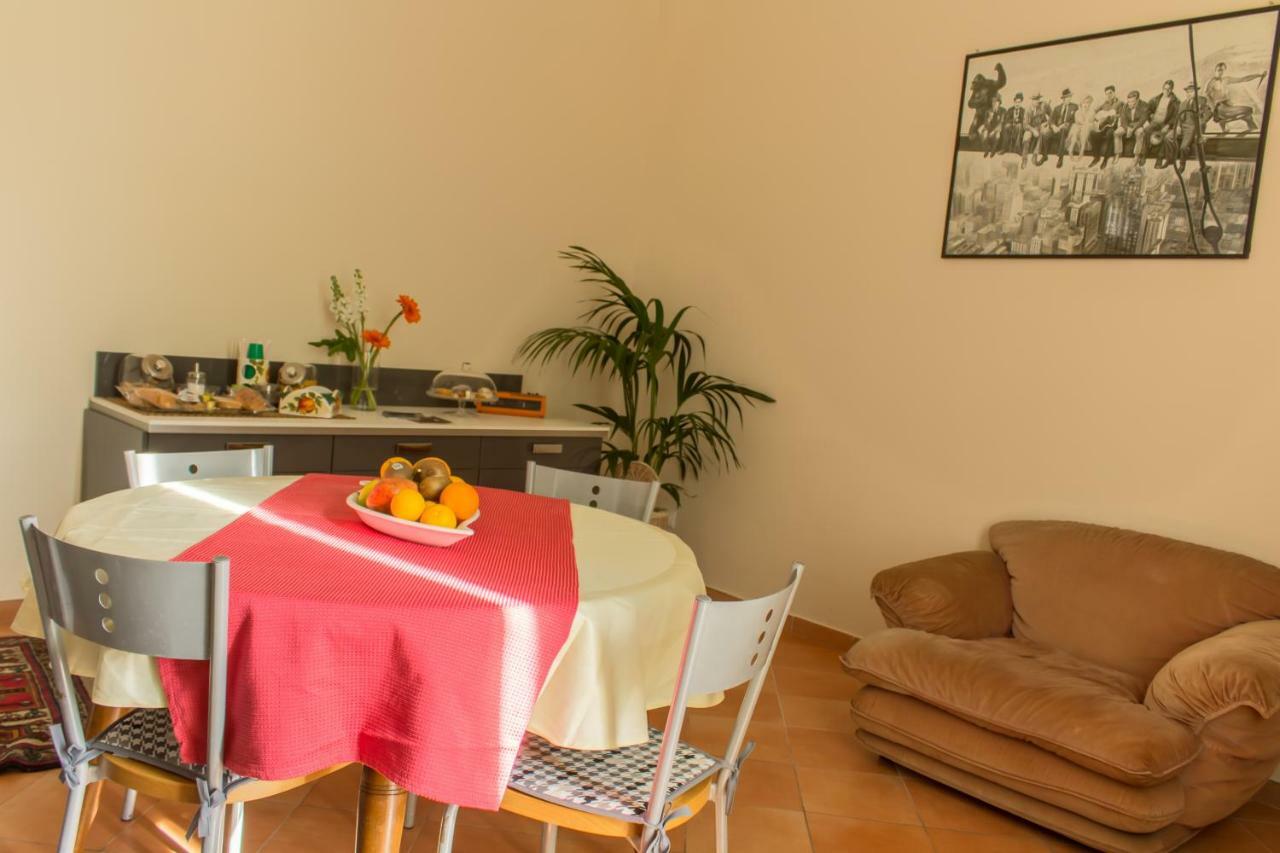Apartament Fronte Al Porto Salerno Zewnętrze zdjęcie