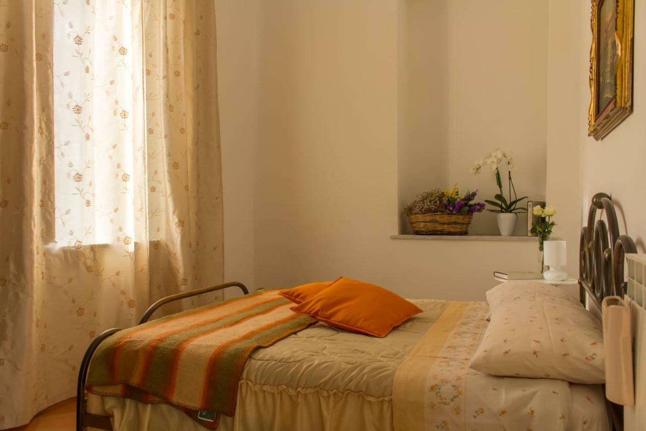 Apartament Fronte Al Porto Salerno Zewnętrze zdjęcie