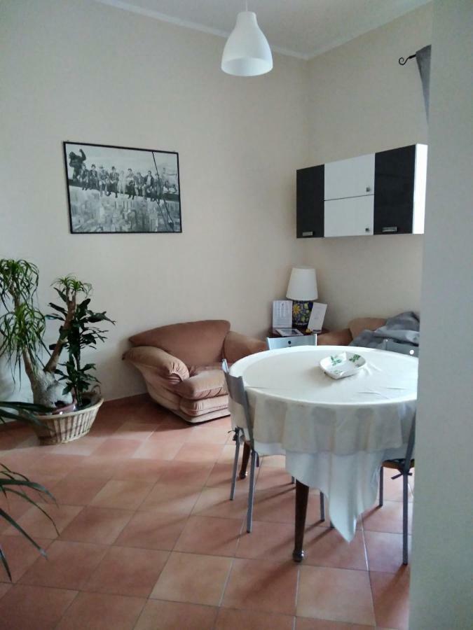 Apartament Fronte Al Porto Salerno Zewnętrze zdjęcie