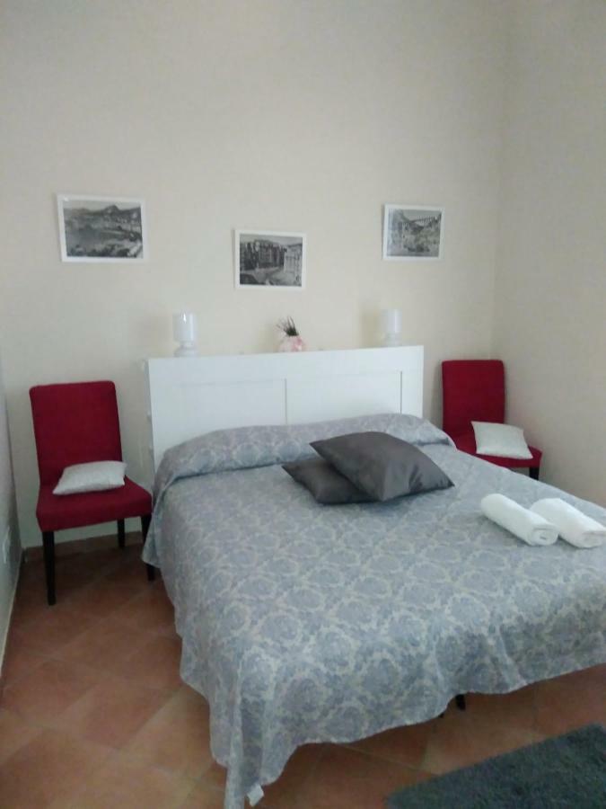 Apartament Fronte Al Porto Salerno Zewnętrze zdjęcie