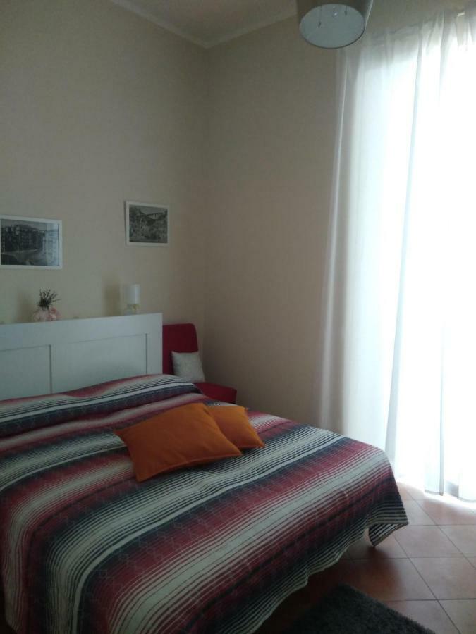 Apartament Fronte Al Porto Salerno Zewnętrze zdjęcie