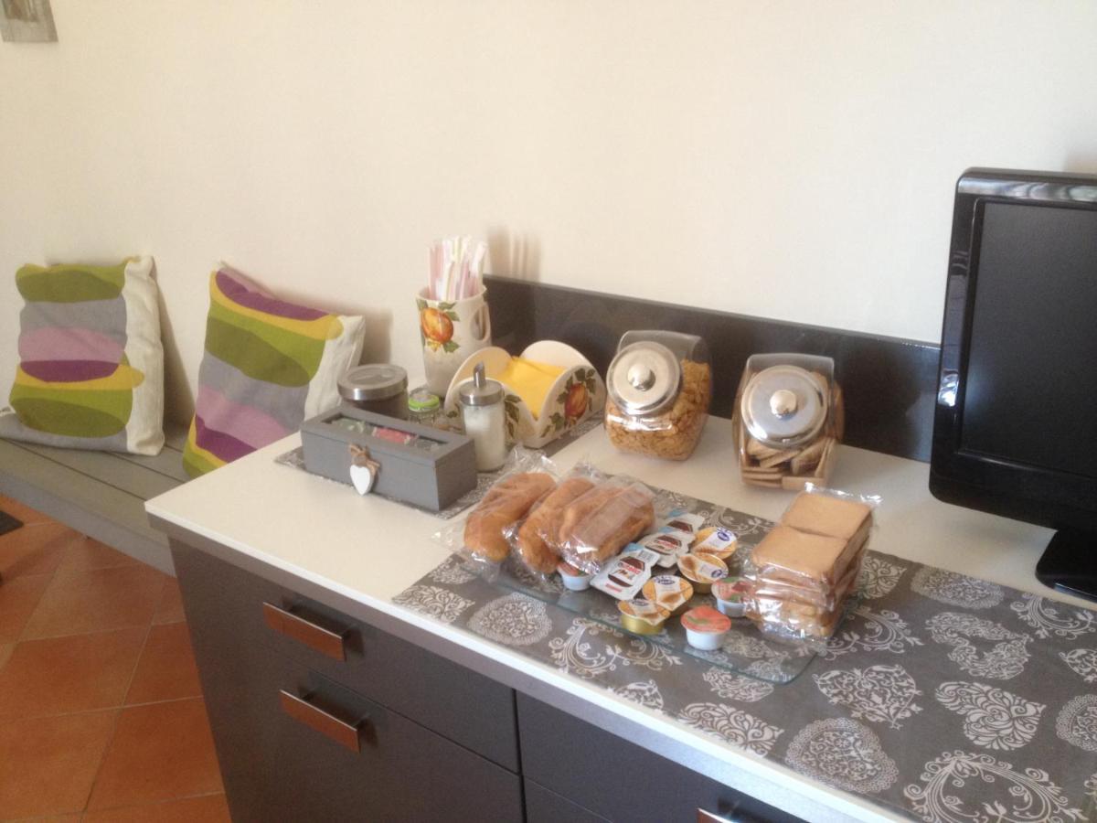 Apartament Fronte Al Porto Salerno Zewnętrze zdjęcie