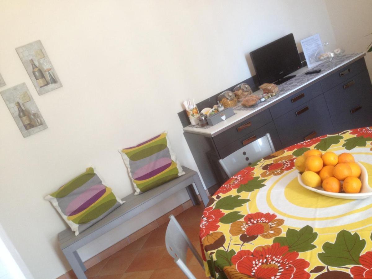 Apartament Fronte Al Porto Salerno Zewnętrze zdjęcie
